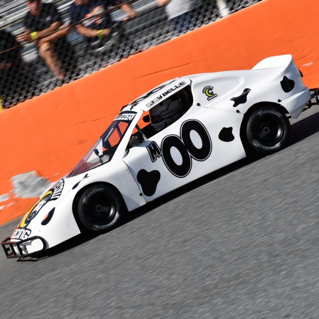 Lily Impellizzeri in her M00 Bandolero at Citrus County Speedway in Florida. 